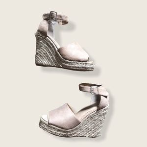 Wild Diva Launge Wedge Platform Shoes